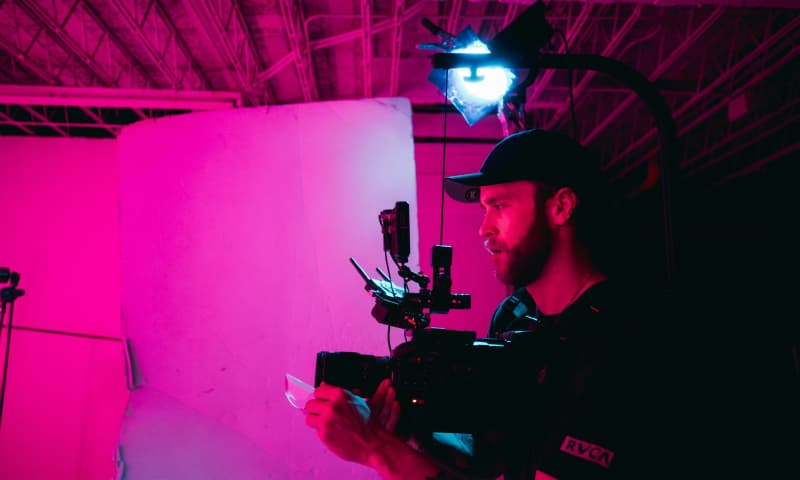 Vielfältige Backstage-Jobs warten auf dich in Produktion, Technik und Organisation